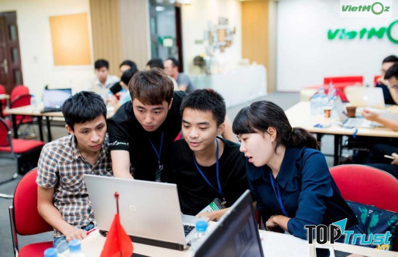 Trung tâm đào tạo marketing online VietMoz