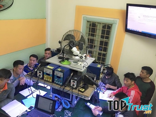 Một trong các giờ học tại trung tâm