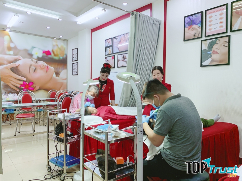 Trung tâm đào tạo nghề chuyên nghiệp - World Nail School