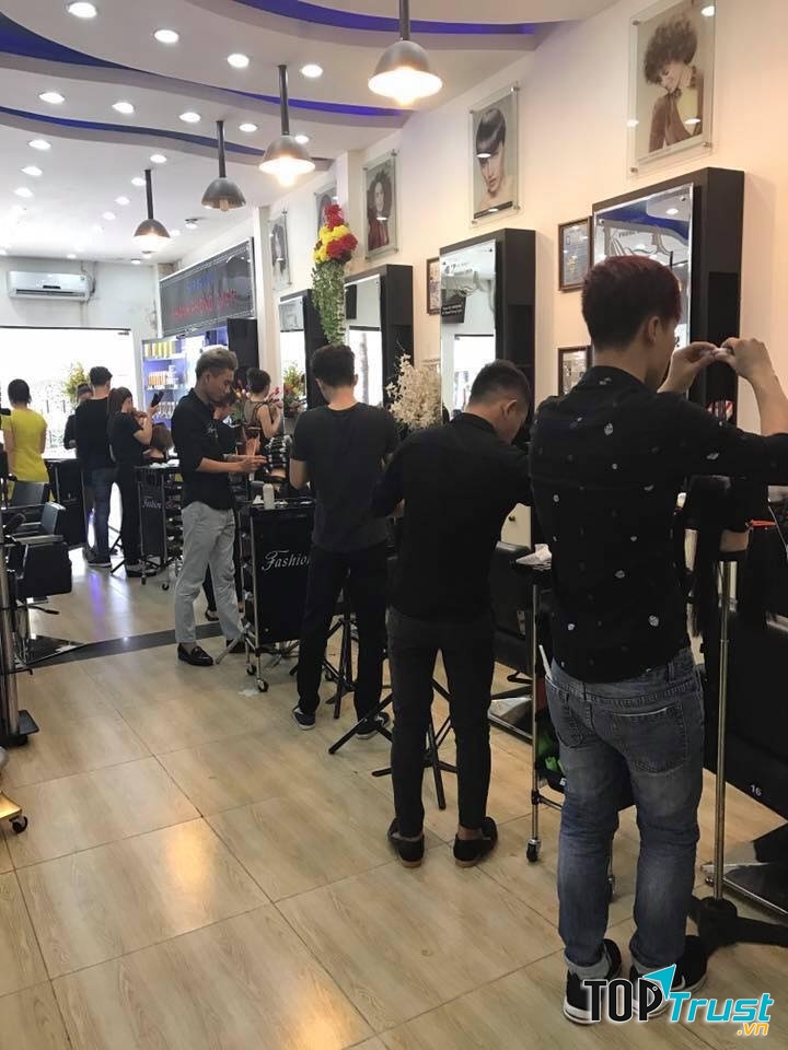 Trung Tâm Đào Tạo Nghề Tóc Đẹp Cắt-Uốn-Tóc Khánh Phong Cách