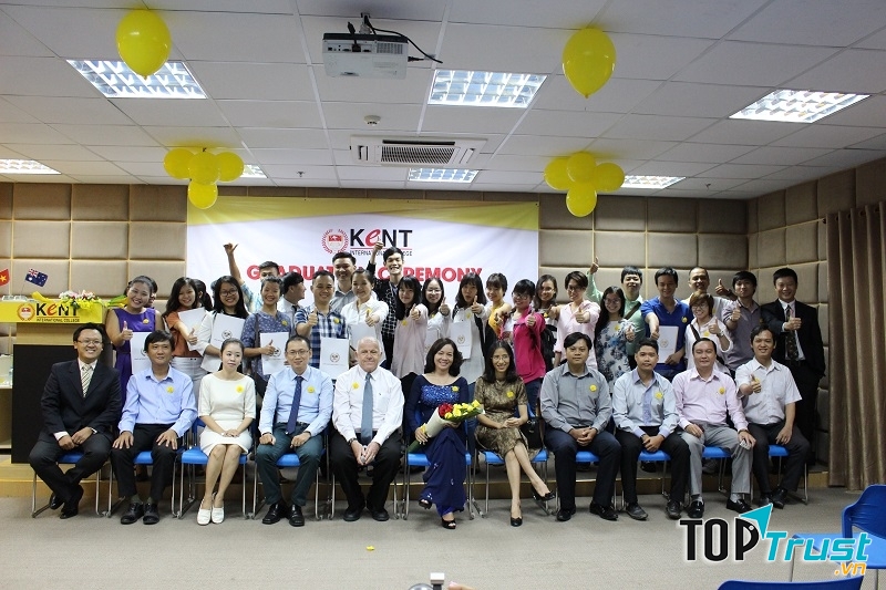 Với đội ngũ giảng viên giàu kinh nghiệm và các chuyên gia từ các ngành nghề