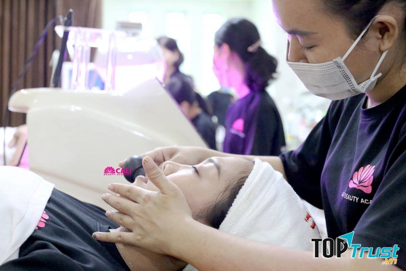 Trung tâm đào tạo thẩm mỹ Cali (Cali Beauty Academy)