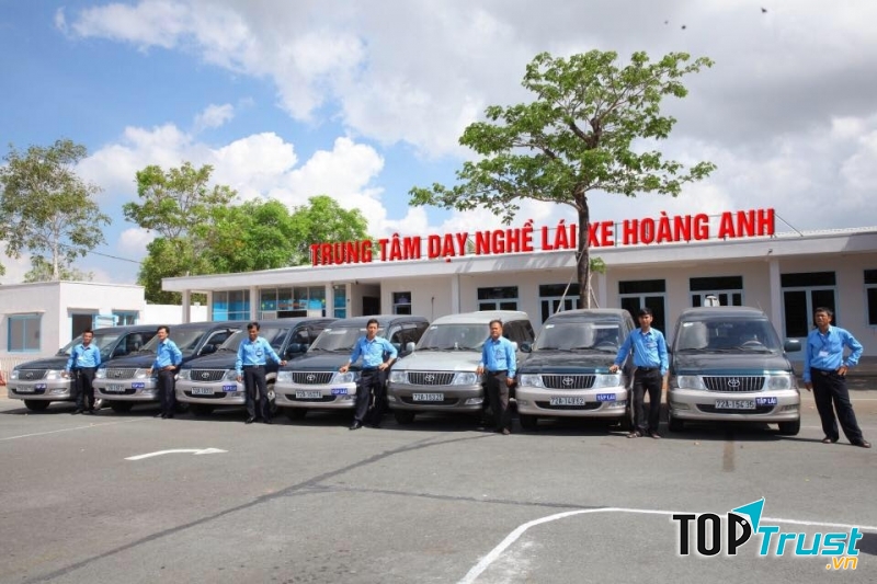 Trung tâm Đào Tạo và Sát Hạch lái xe Hoàng Anh