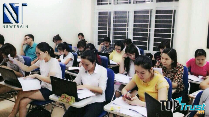 Trung tâm đào tạo Xuất nhập khẩu NewTrain