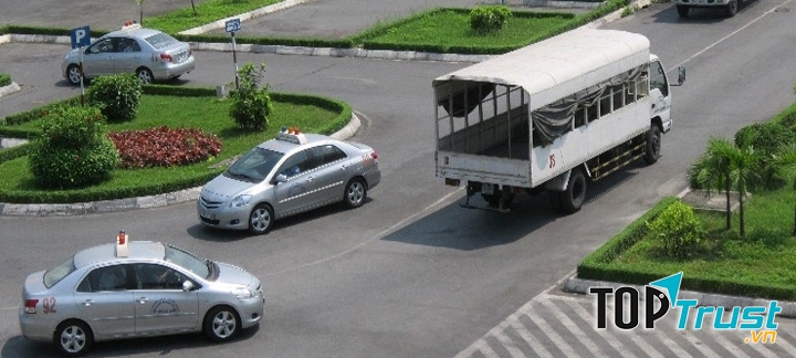 Trung tâm dạy nghề lái xe Dầu Khí