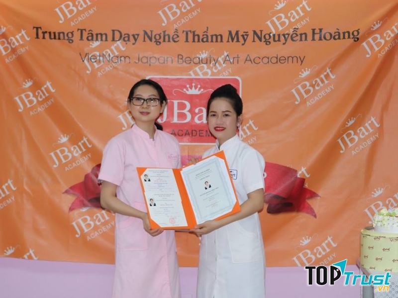 Trung tâm dạy nghề thẩm mỹ Nguyễn Hoàng (JBart Academy)