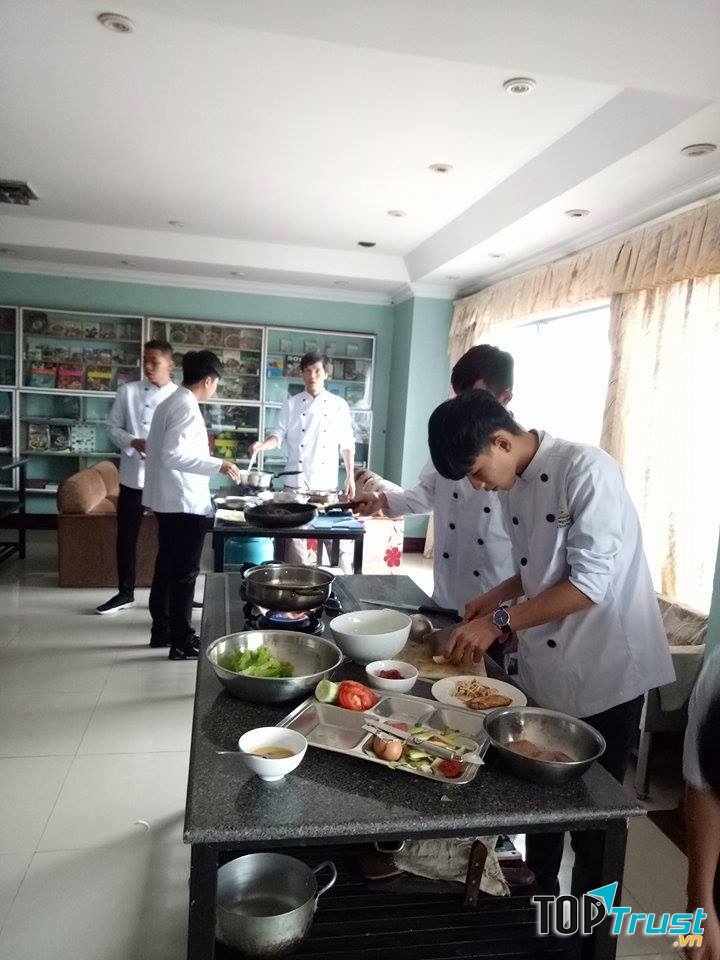 Trung tâm dạy nghề Yasaka Saigon Nha Trang