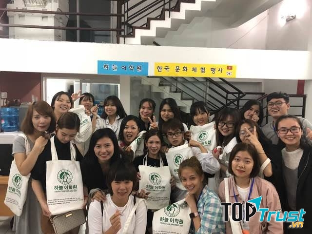 Trung tâm Hàn ngữ Sky