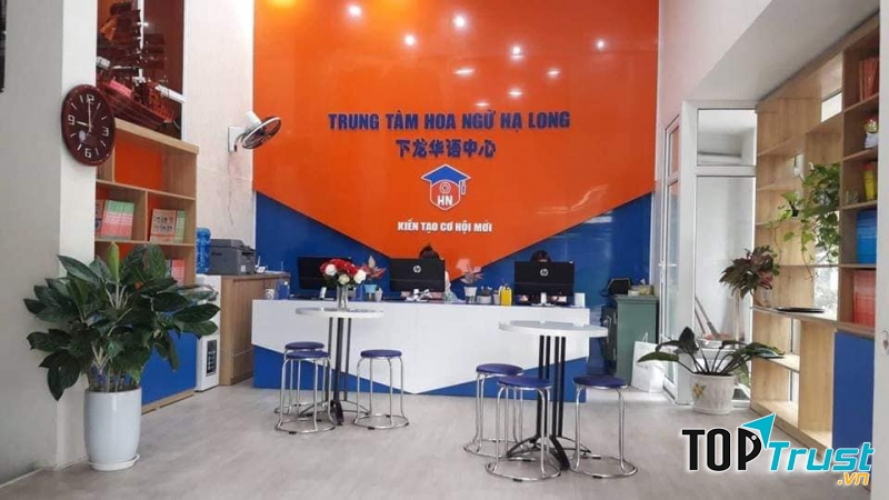 Văn phòng trung tâm Hoa ngữ Hạ Long
