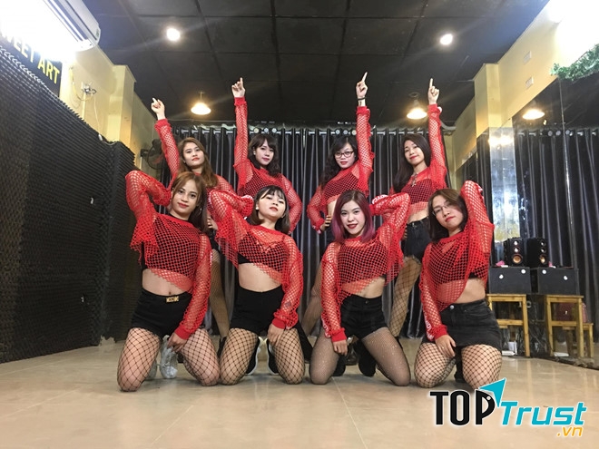 Lớp sexy dance tại trung tâm