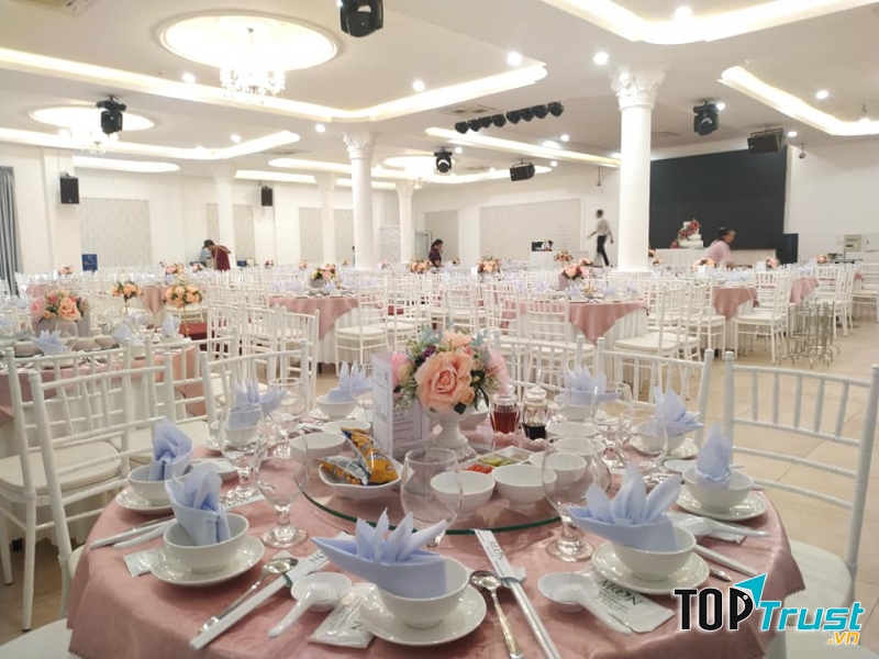 Trung Tâm Hội Nghị Tiệc Cưới Moon Palace
