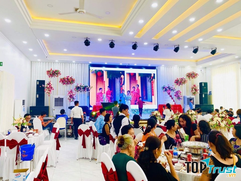 Nhà hàng Victoria Cai Lậy