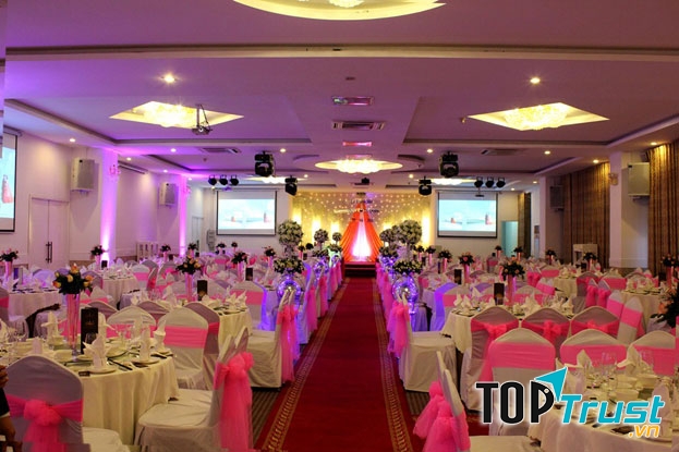 Trung tâm hội nghị tiệc cưới UNIQUE