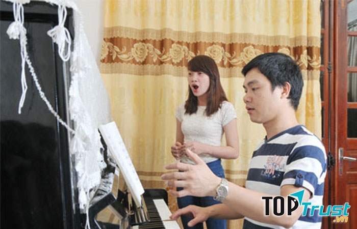 Trung Tâm Khuyến Nhạc