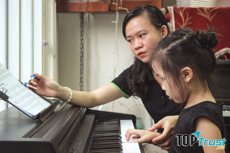 Trung Tâm Khuyến Nhạc Sông Thu