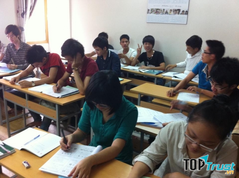 Trung tâm luyện thi đại học Tiến Đạt