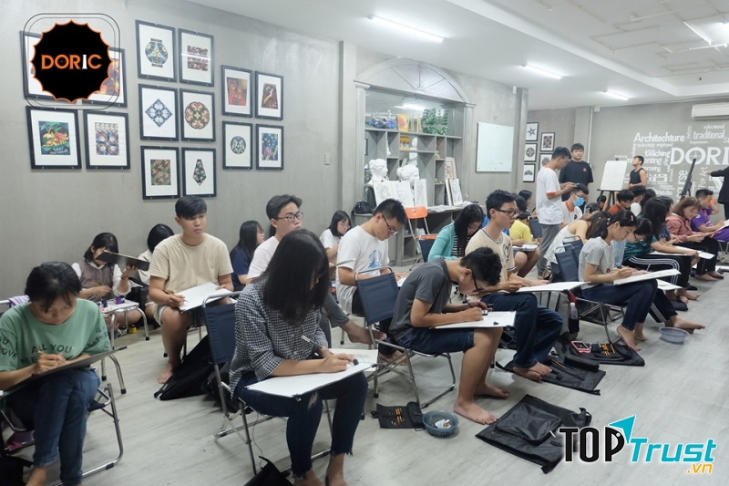 Một lớp luyện thi ở Doric