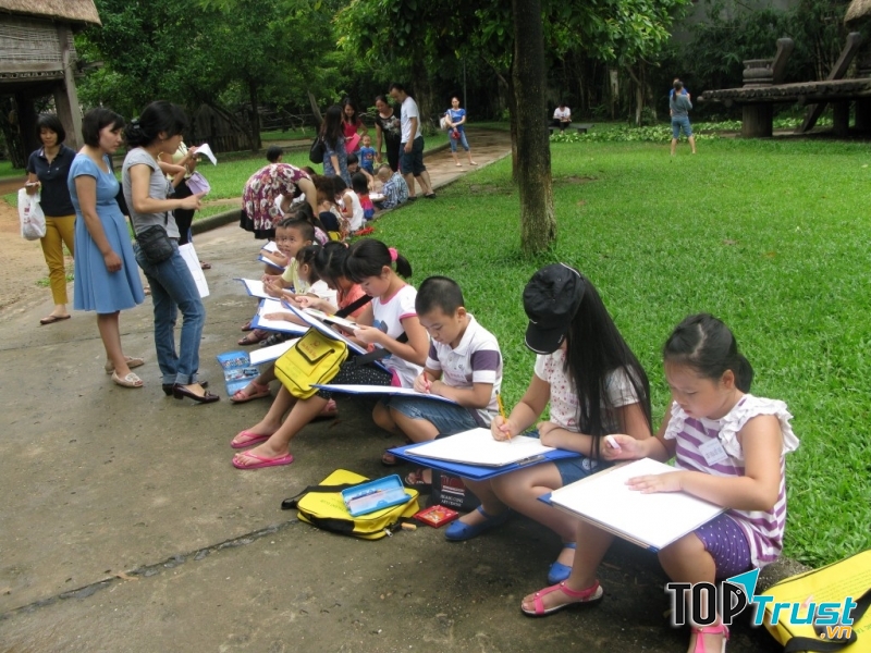 Lớp học vẽ dã ngoại