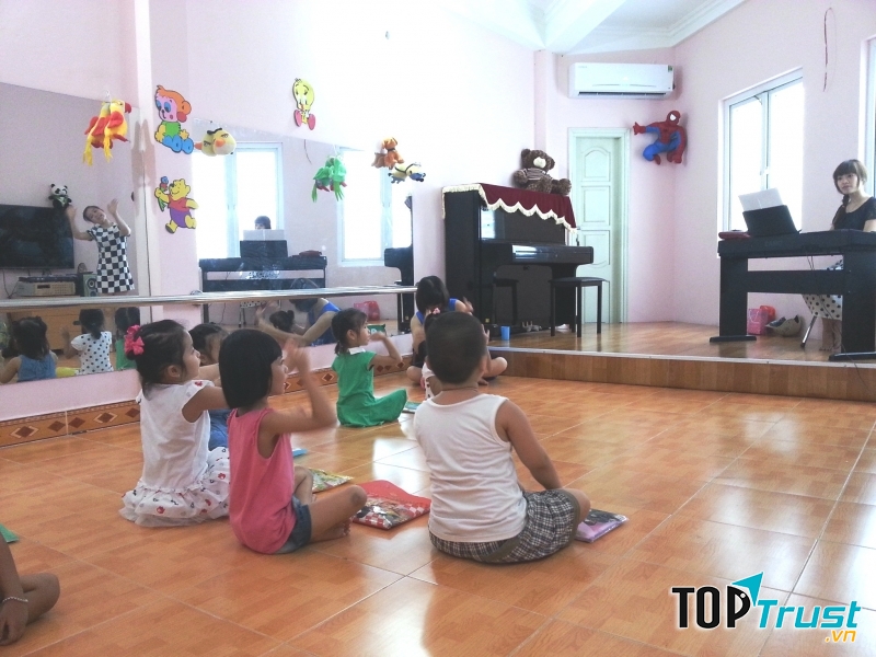 Lớp Đồ Rê Mí tại Trung tâm Music Talent
