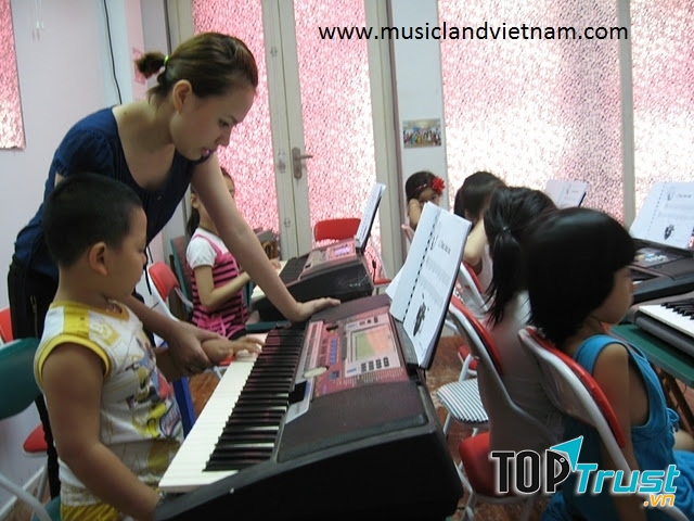 Trung tâm Musicland -  trung tâm dạy đàn Organ chất lượng tại Hà Nội