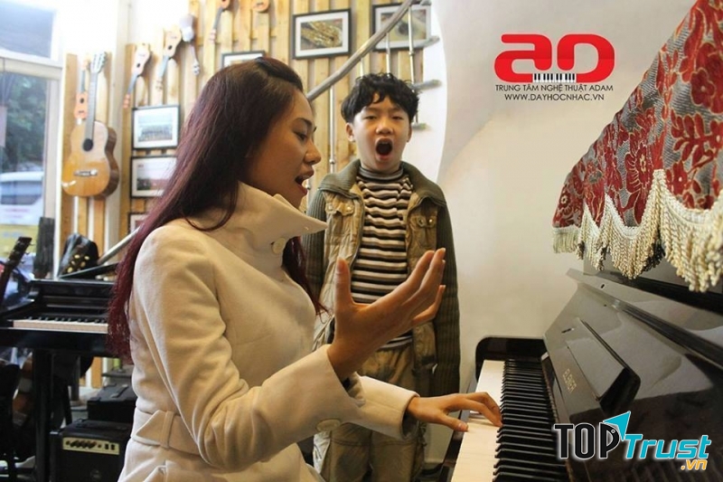 Trung tâm nghệ thuật Adam luôn tự hào khi có một đội ngũ giáo viên với trình độ chuyên môn cao