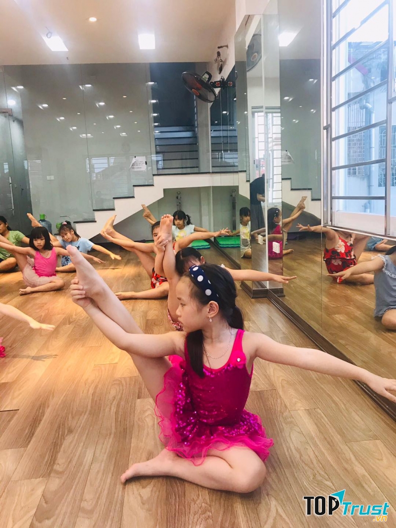 Trung tâm nghệ thuật Hồ thiên Nga