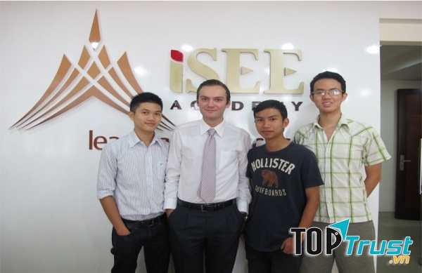 Trung Tâm Ngoại Ngữ & Kỹ Năng iSEE Academy
