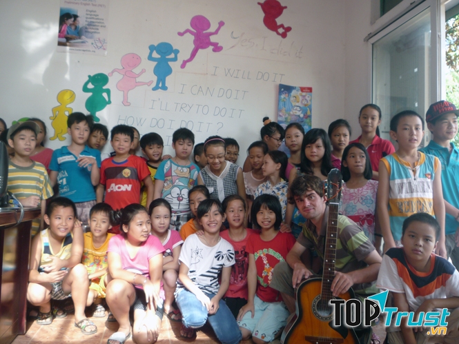 Không chỉ chú trọng về mặt ngữ pháp, trung tâm ngoại ngữ Hồng Minh đã dần thay đổi tư duy học tiếng anh thụ động của học viên