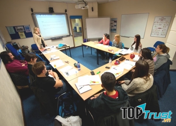 Trung Tâm Ngoại Ngữ KL