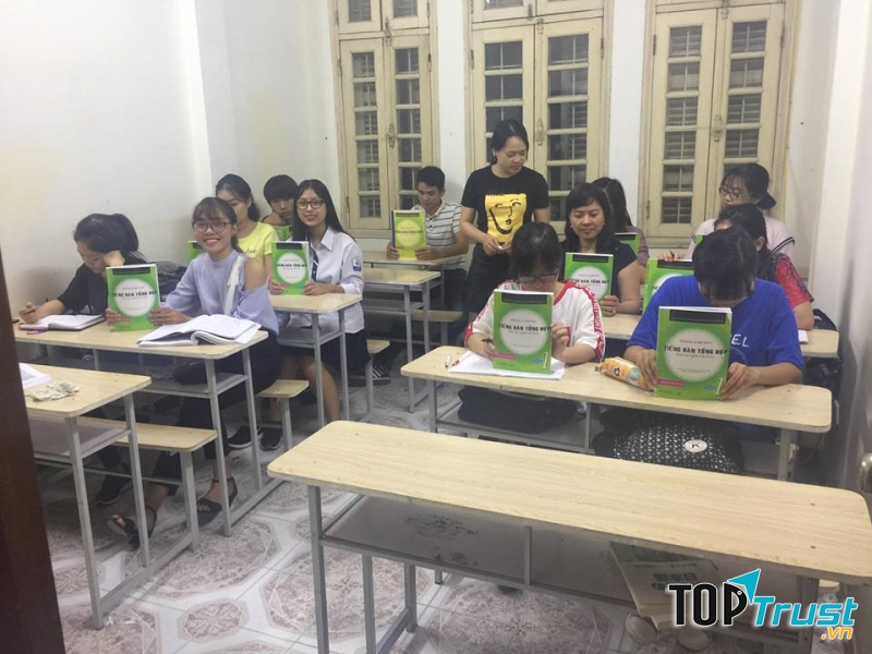 Trung tâm ngoại ngữ Phương Đông