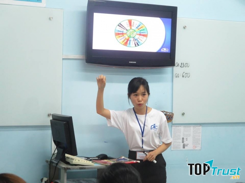 Trung tâm ngoại ngữ PTC (tên trước đây là Trung Tâm Ngoại Ngữ Phước Tiến)