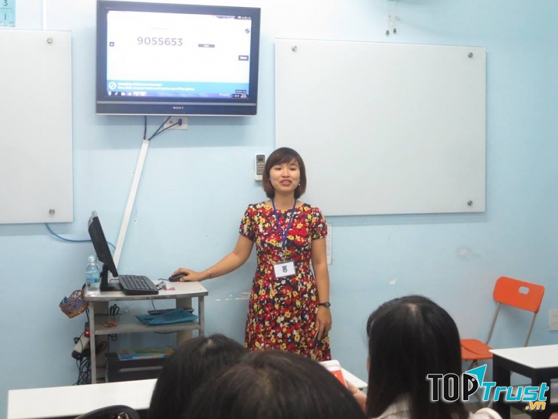 Trung tâm ngoại ngữ PTC (tên trước đây là Trung Tâm Ngoại Ngữ Phước Tiến)