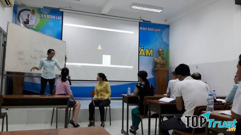 Trung tâm ngoại ngữ Quận 1