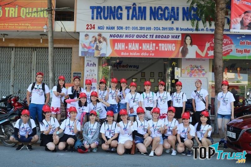 Trung tâm Ngoại Ngữ Quốc Tế Broad Way