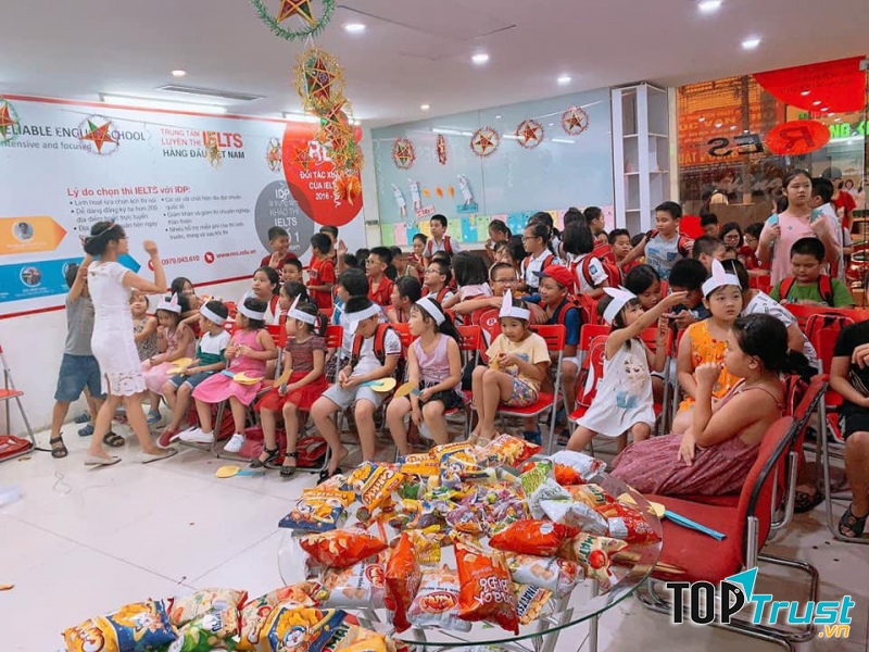 Trung tâm ngoại ngữ RES