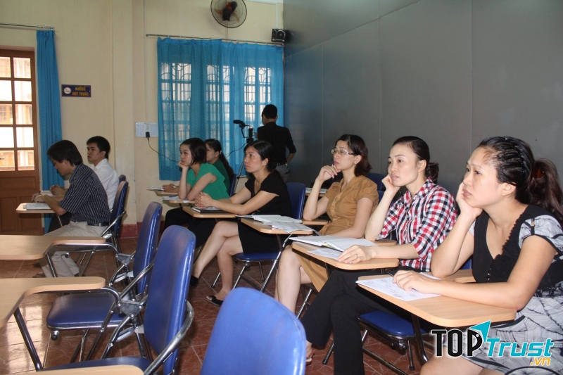 Trung tâm Ngoại Ngữ - Tin Học Yên Bái