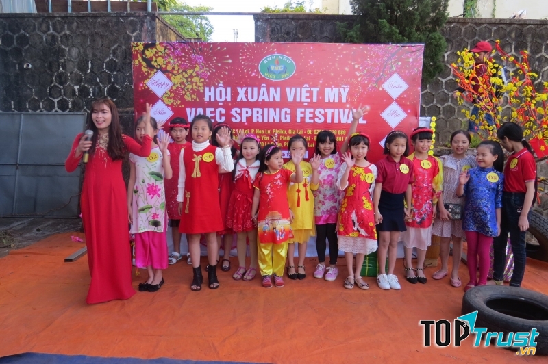Trung Tâm Ngoại Ngữ Việt Mỹ - VAEC