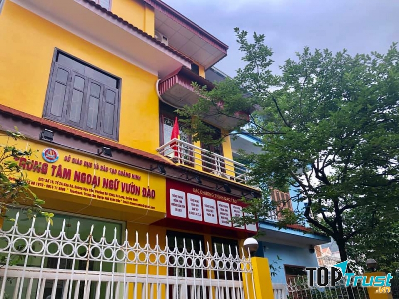Trung tâm ngoại ngữ Vườn Đào