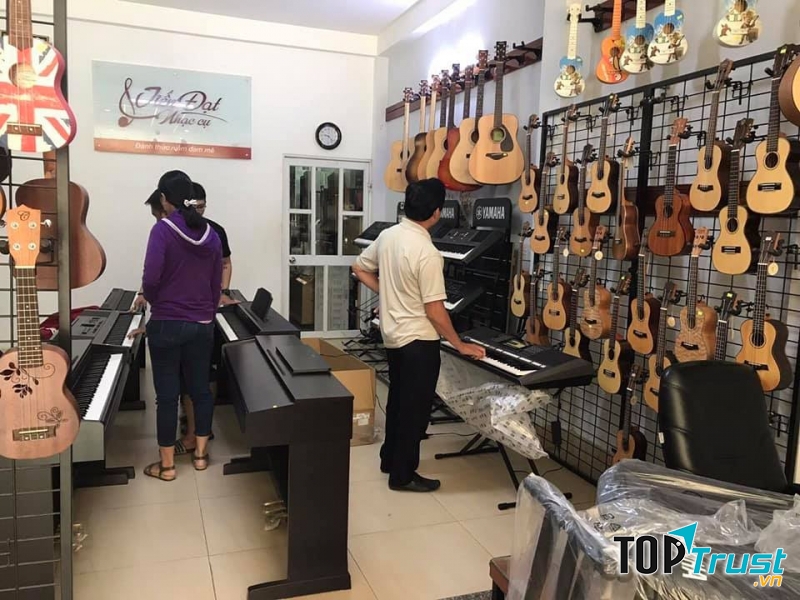 Trung tâm nhạc cụ Tiến Đạt