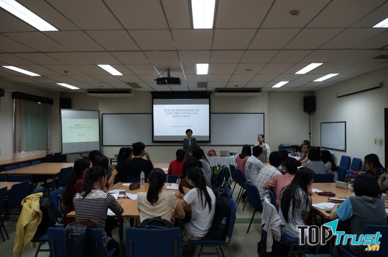 Trung tâm Nhật Ngữ Cosmos