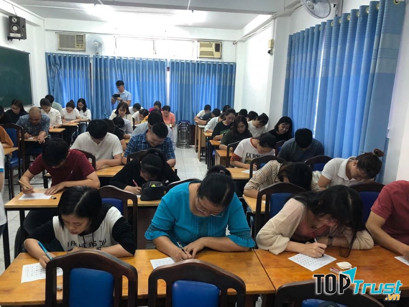 Trung tâm Nhật ngữ Đông Du