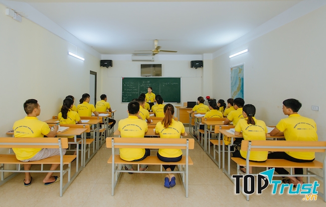 Lớp học tiếng tại Trung tâm Nhật ngữ Jasa