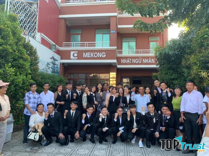 Trung tâm Nhật ngữ Nhân văn