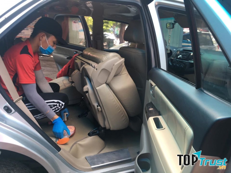 Trung Tâm Rửa Và Chăm Sóc Xe QUANG MINH