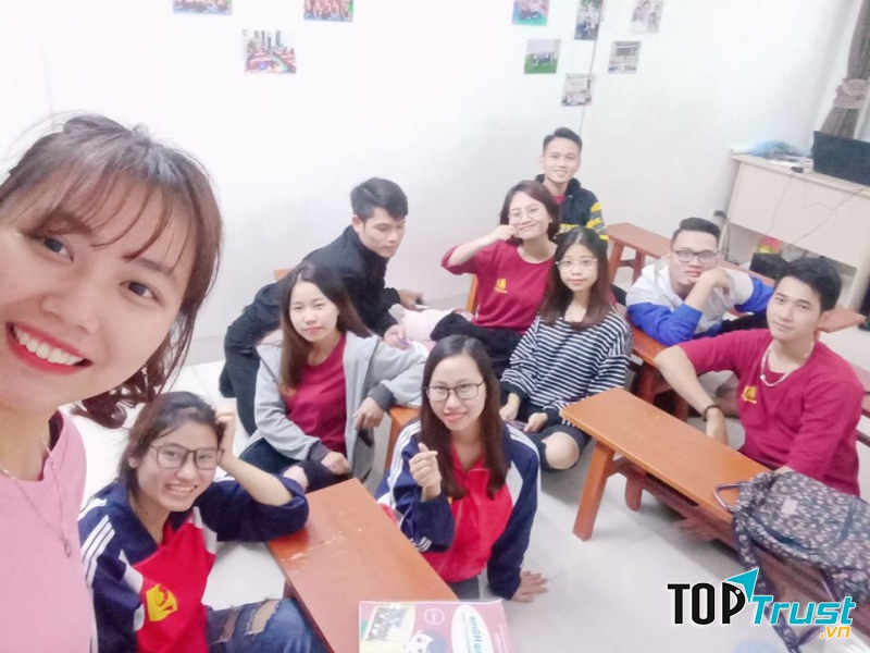 Trung tâm StartUP English
