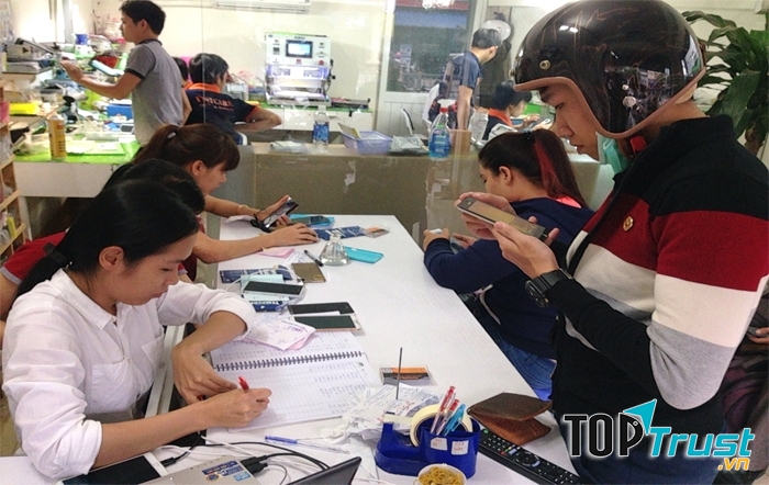 Trung tâm sửa chữa điện thoại FASTCARE