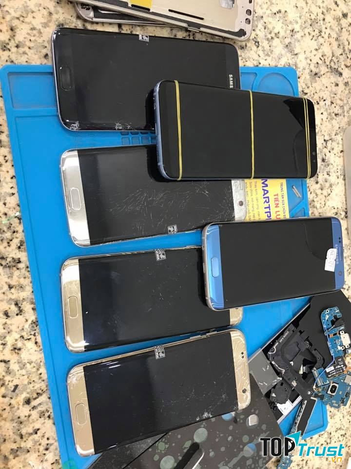 Trung tâm sửa chữa điện thoại Tiến Lực