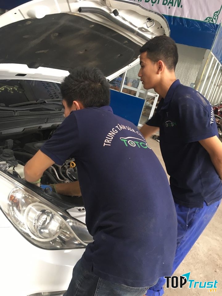 Garage ô tô TOTCOM