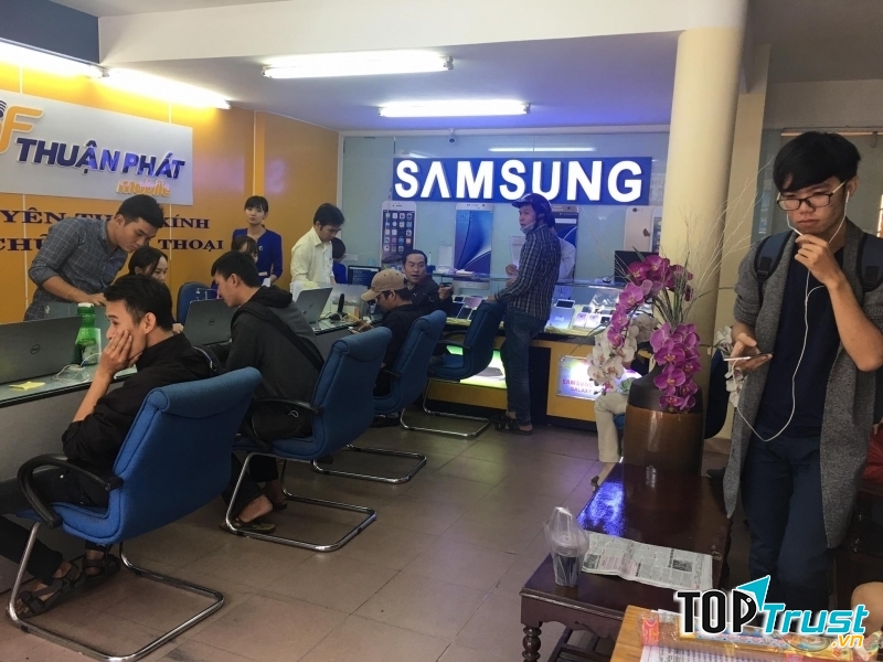 Trung tâm thay màn hình điện thoại Thuận Phát Mobile