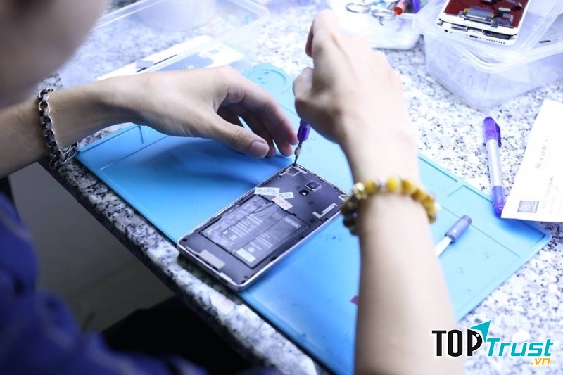 Trung tâm thay màn hình Iphone 6plus, 6s plus - Viettopcare